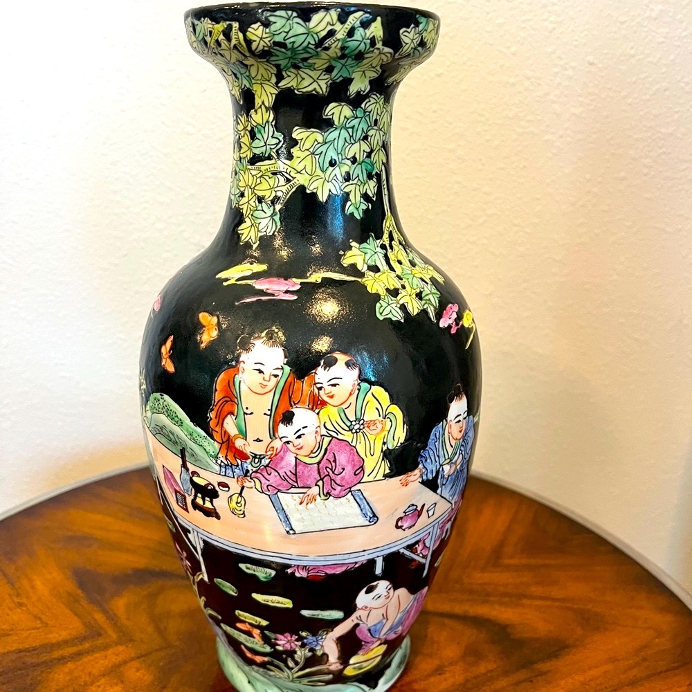 Vintage Famille Noir Asian Porcelain Hand Painted Decorative Vase